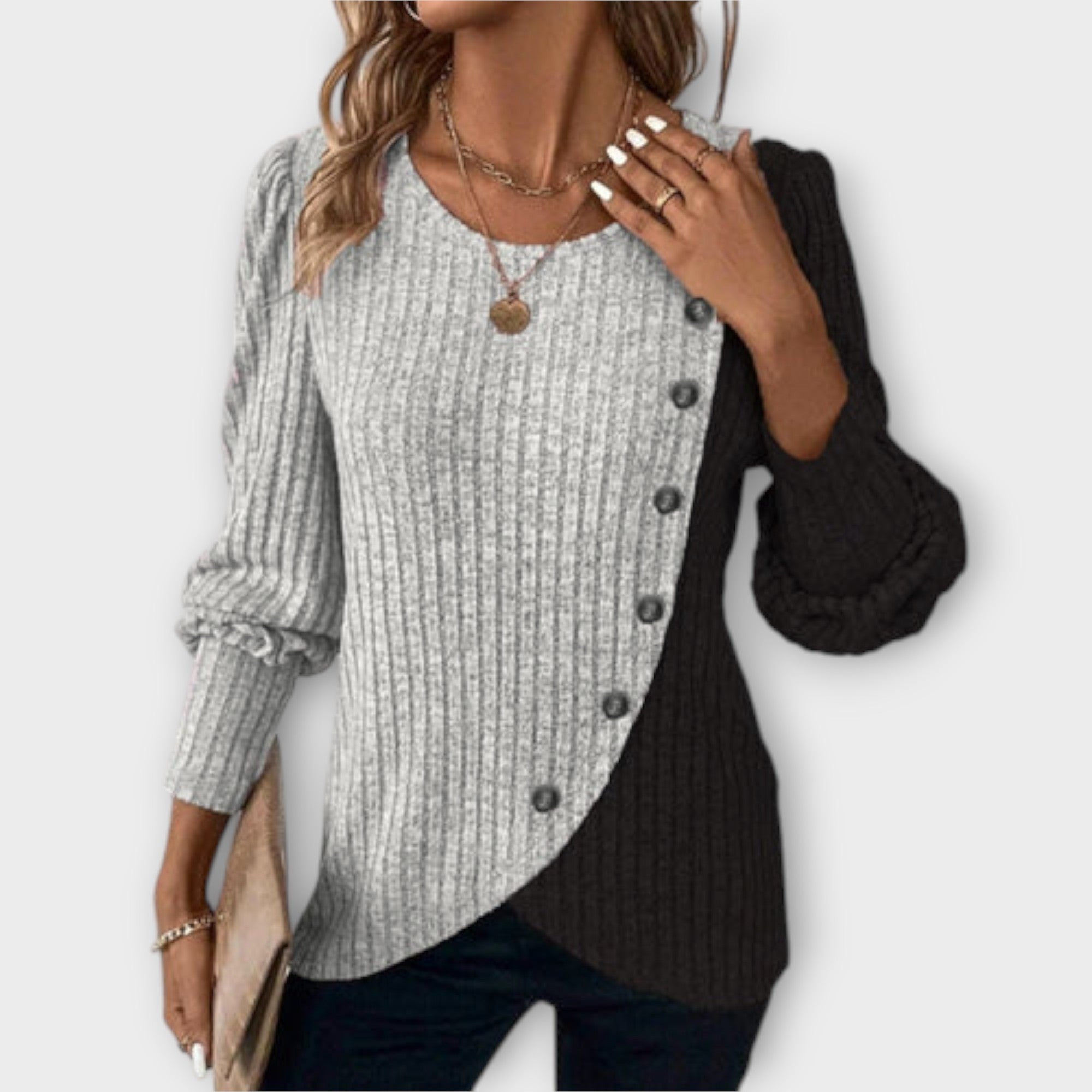 Lucie | Asymmetrischer Strickpullover mit Knöpfen